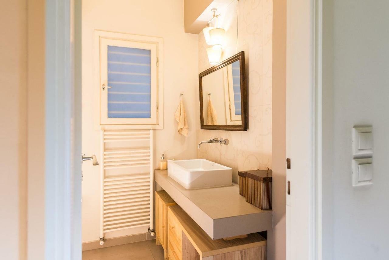 Stylish Flat With Veranda In The Heart Of 雅典 外观 照片