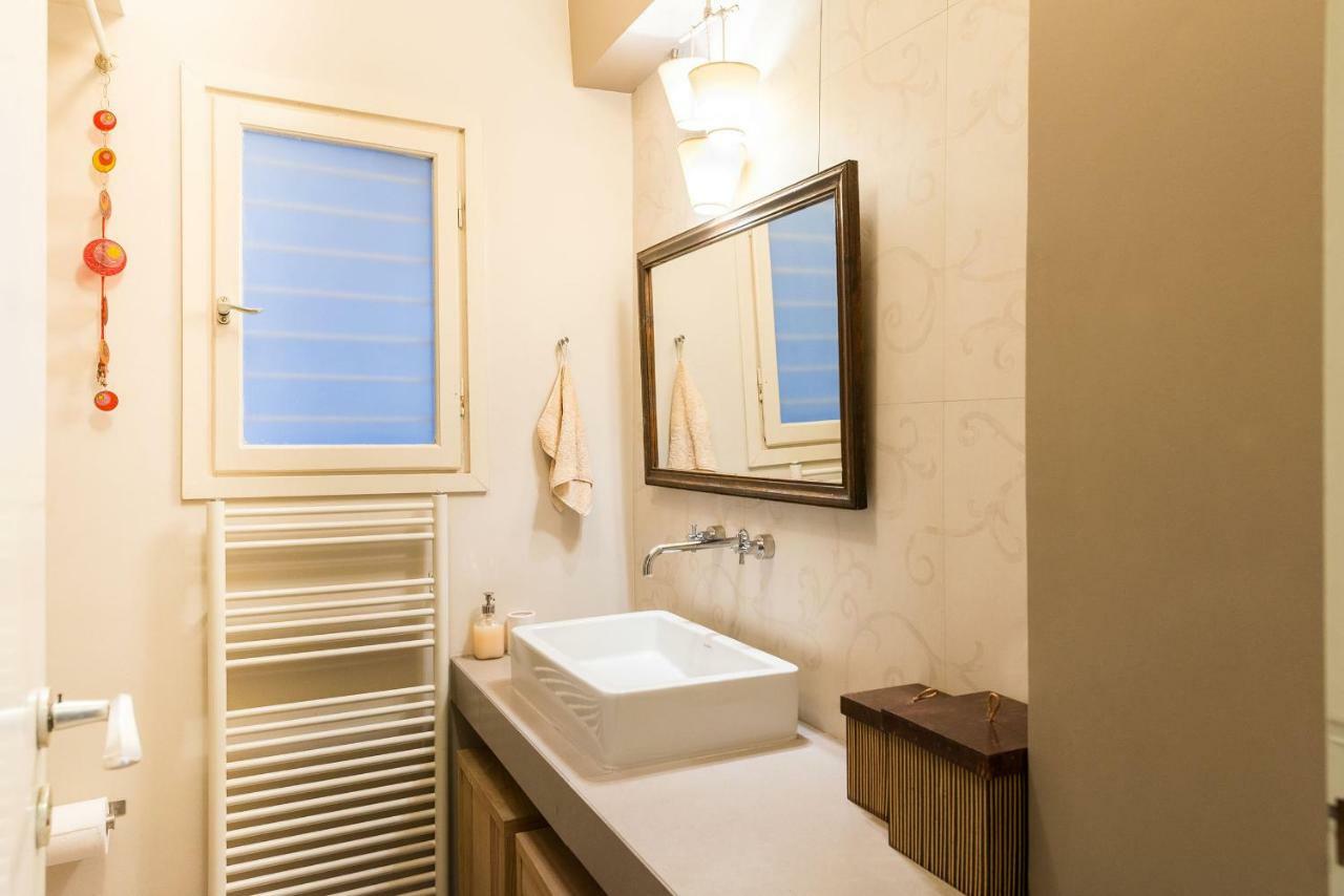 Stylish Flat With Veranda In The Heart Of 雅典 外观 照片
