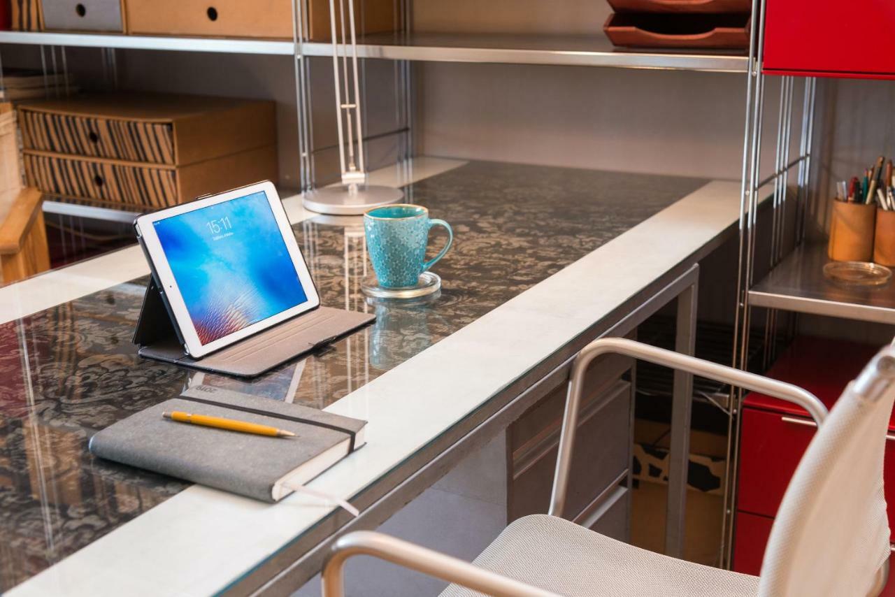 Stylish Flat With Veranda In The Heart Of 雅典 外观 照片
